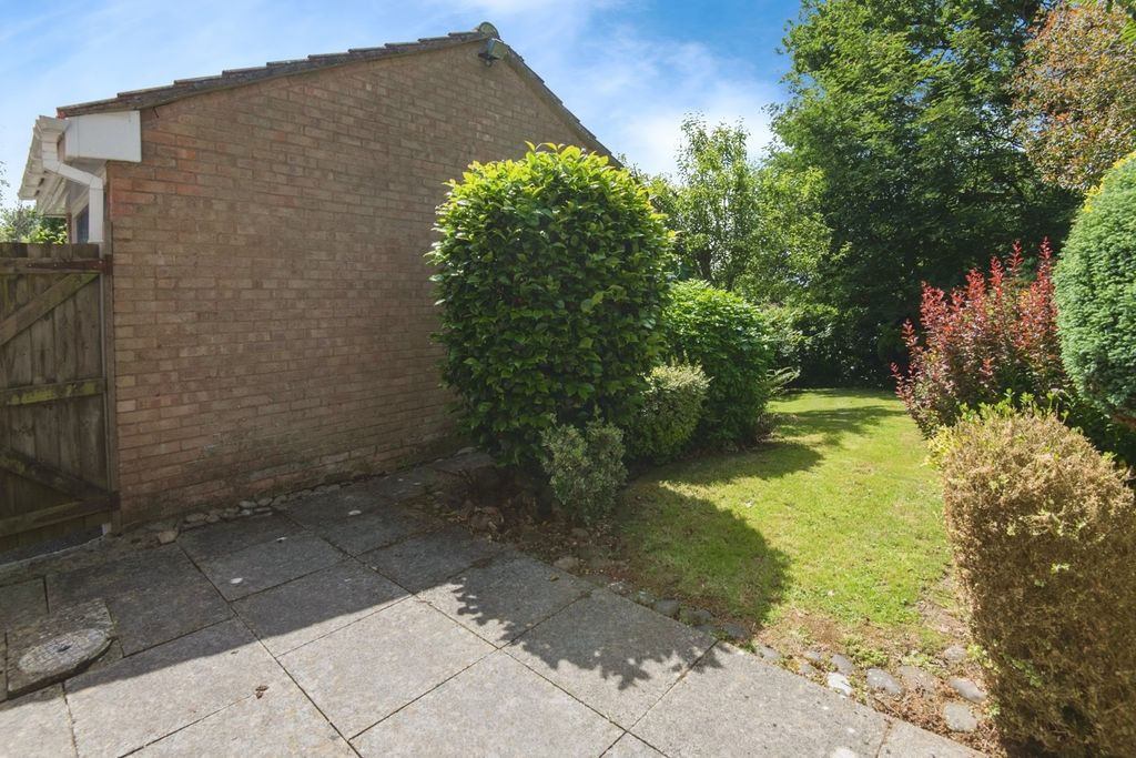 Property photo 2 of 17 Photo