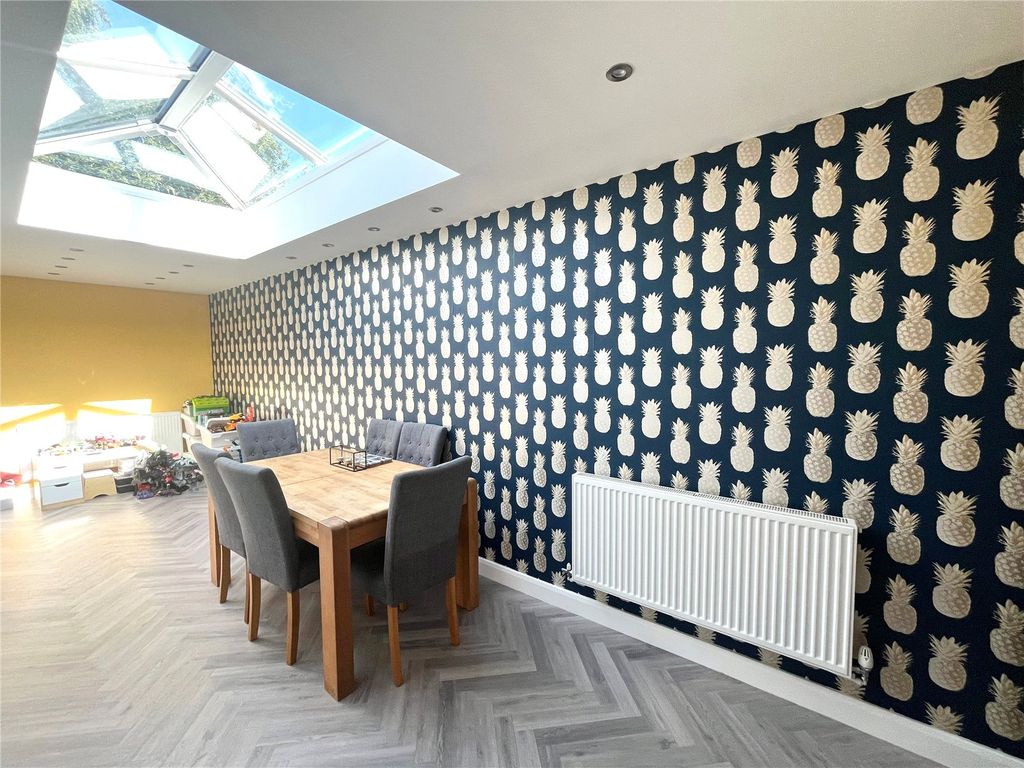 Property photo 3 of 18 Picture No. 28