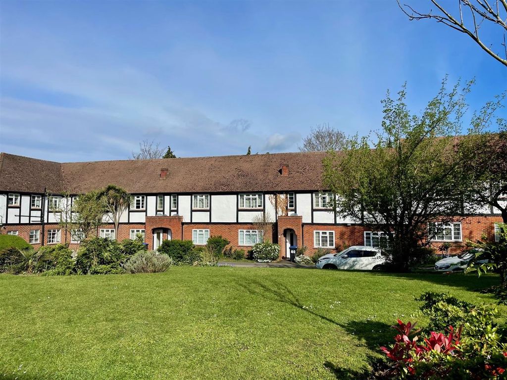 Property photo 1 of 15 April Fr1.Jpg