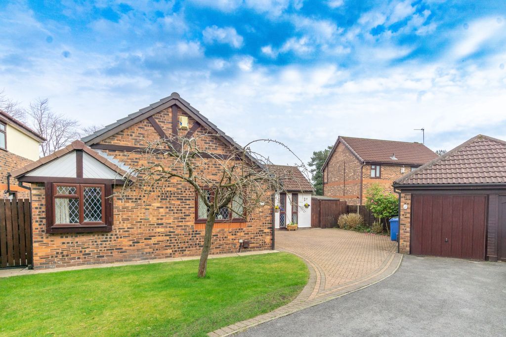 Property photo 1 of 25