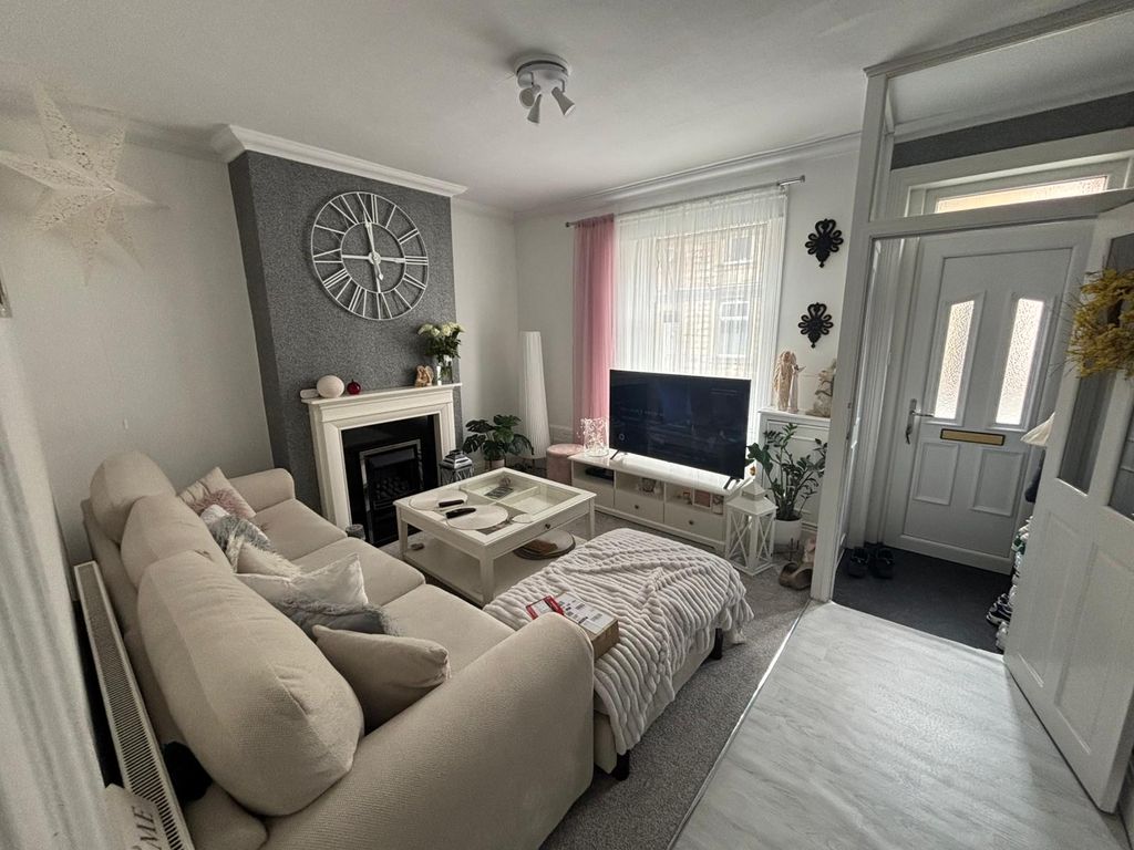 Property photo 1 of 6 1