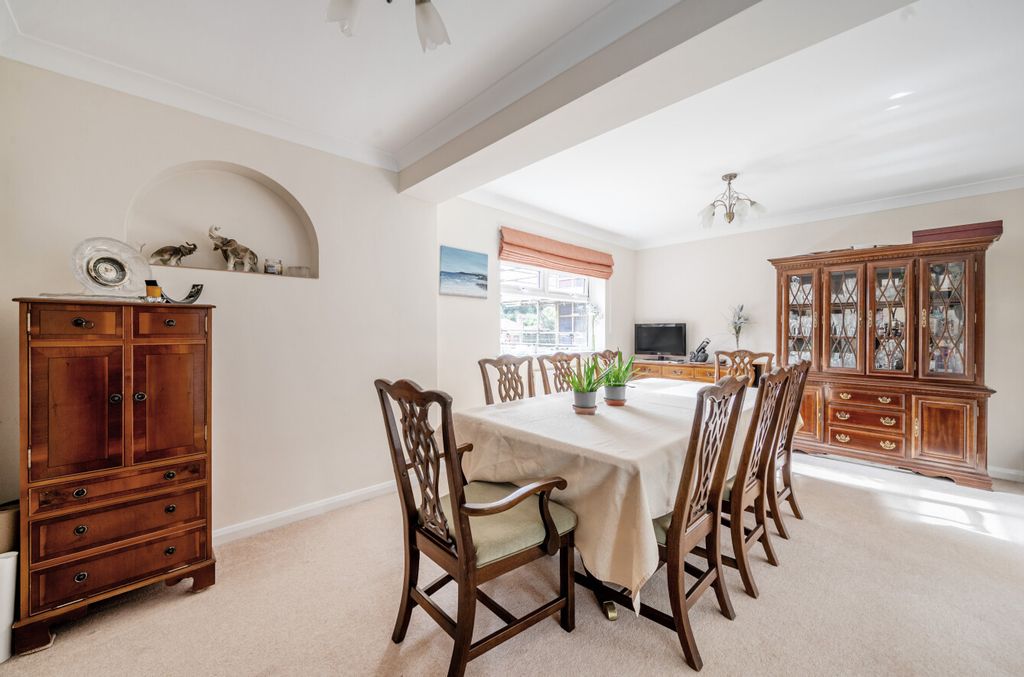 Property photo 3 of 15 1342963-23-68A858...
