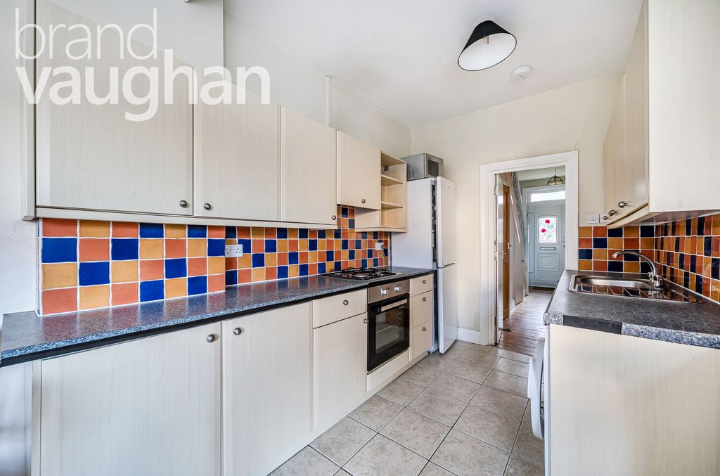 Property photo 2 of 10 981A040c-34F1-456...