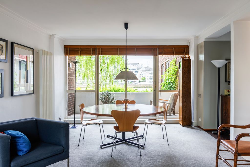 Property photo 3 of 26 341093 - Valiantedit.Jpg