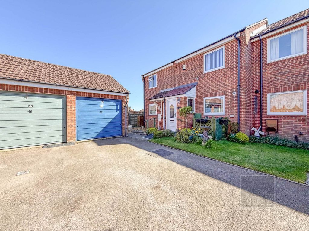 Property photo 2 of 16