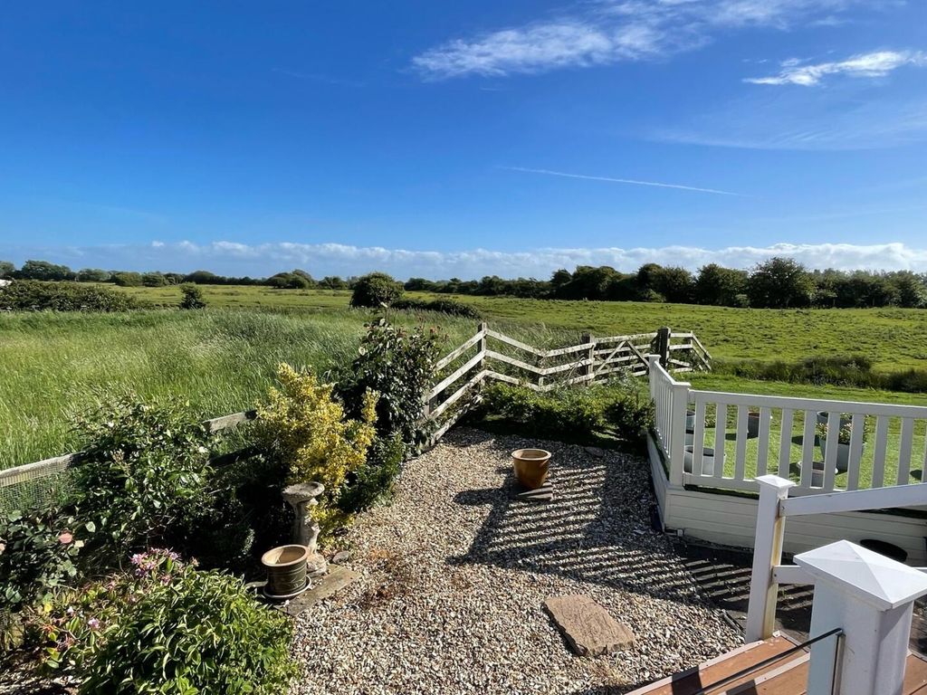 Property photo 3 of 40 Exterior