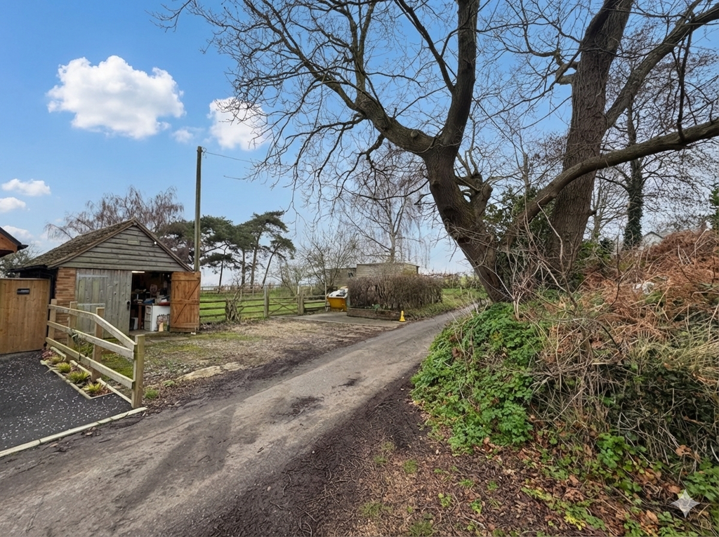 Property photo 1 of 3