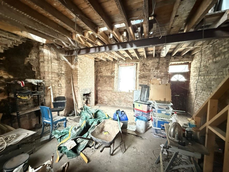 Property photo 3 of 9