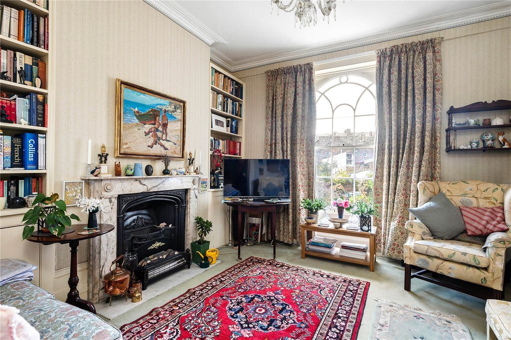 Property photo 2 of 15 Reception Room