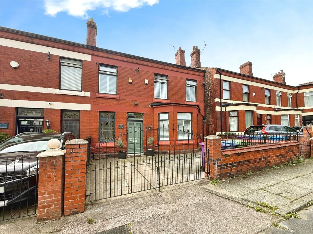 Property photo 1 of 37 Picture No. 06