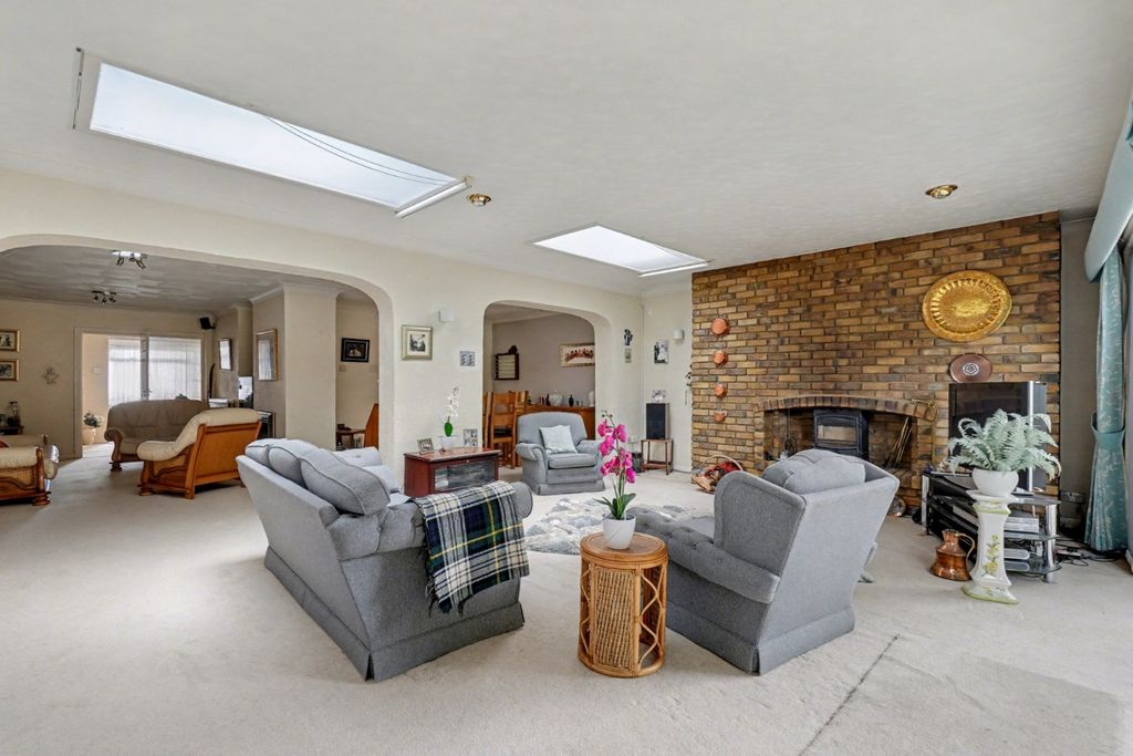 Property photo 2 of 26 4447685