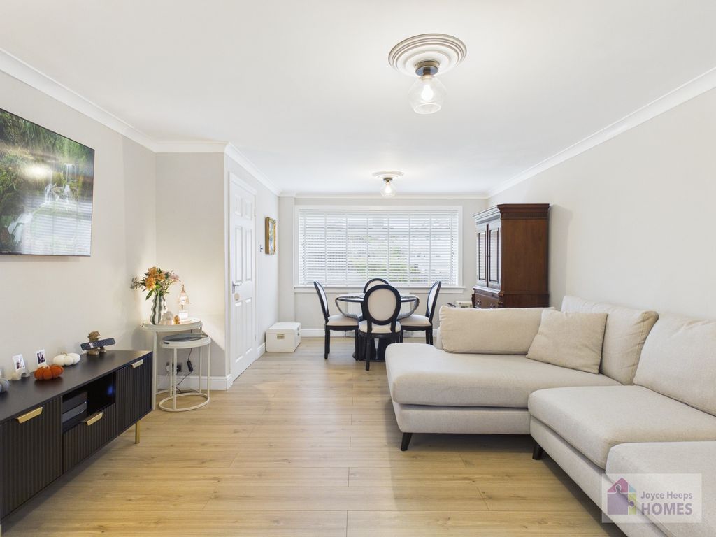 Property photo 2 of 22