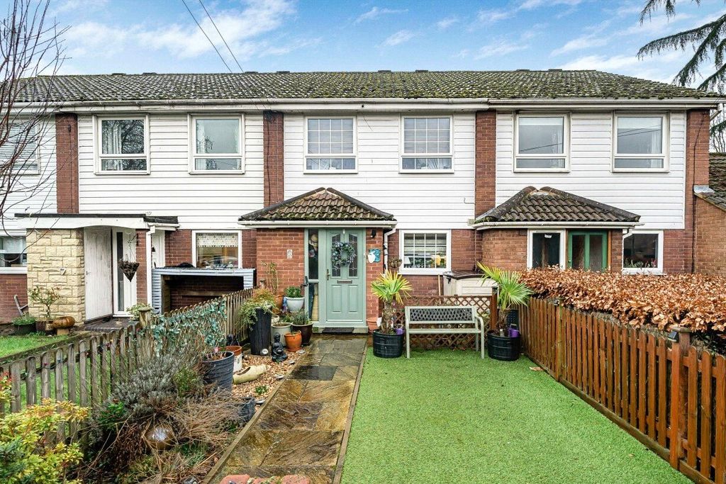 Property photo 1 of 17 Exterior