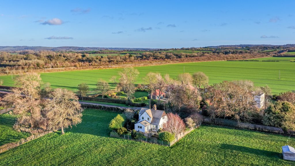 Property photo 3 of 29