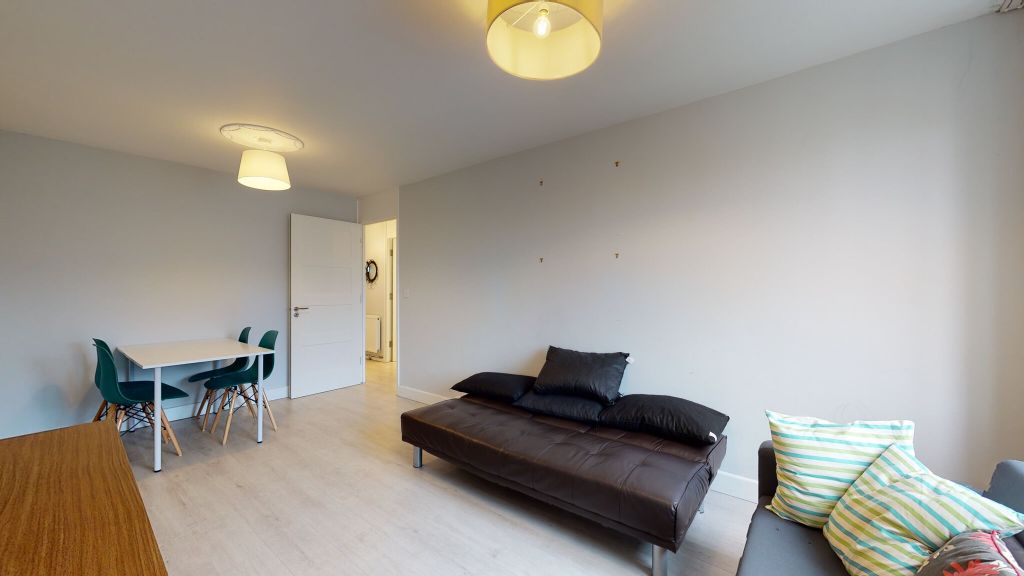 Property photo 3 of 24