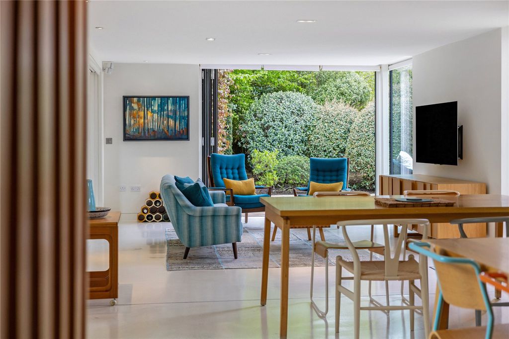 Additional image 12 of 6 bed detached house for saleWinter Hill Road, Cookham Dean, Maidenhead, Berkshire SL6