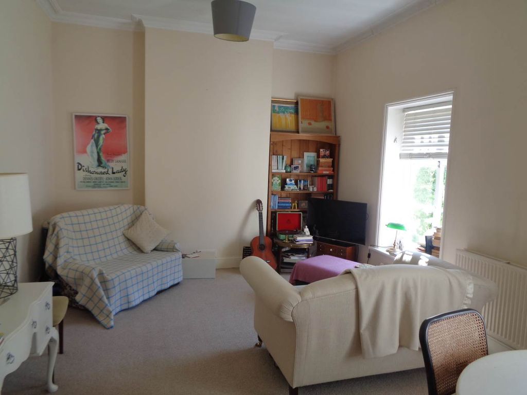 Property photo 3 of 6 Dsc01502