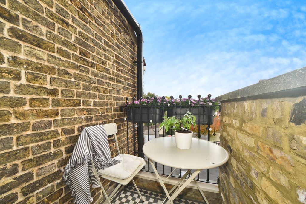 Property photo 2 of 18 Dsc_9957