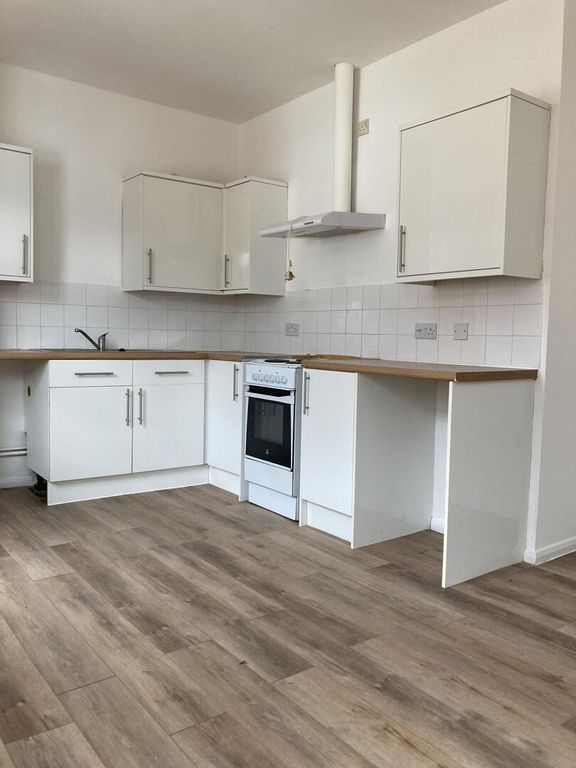 Property photo 3 of 6 Kitchen / Reception Room