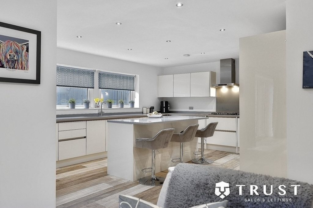 Additional image 6 of 4 bed detached house for saleDuxbury Gardens, Liversedge WF15