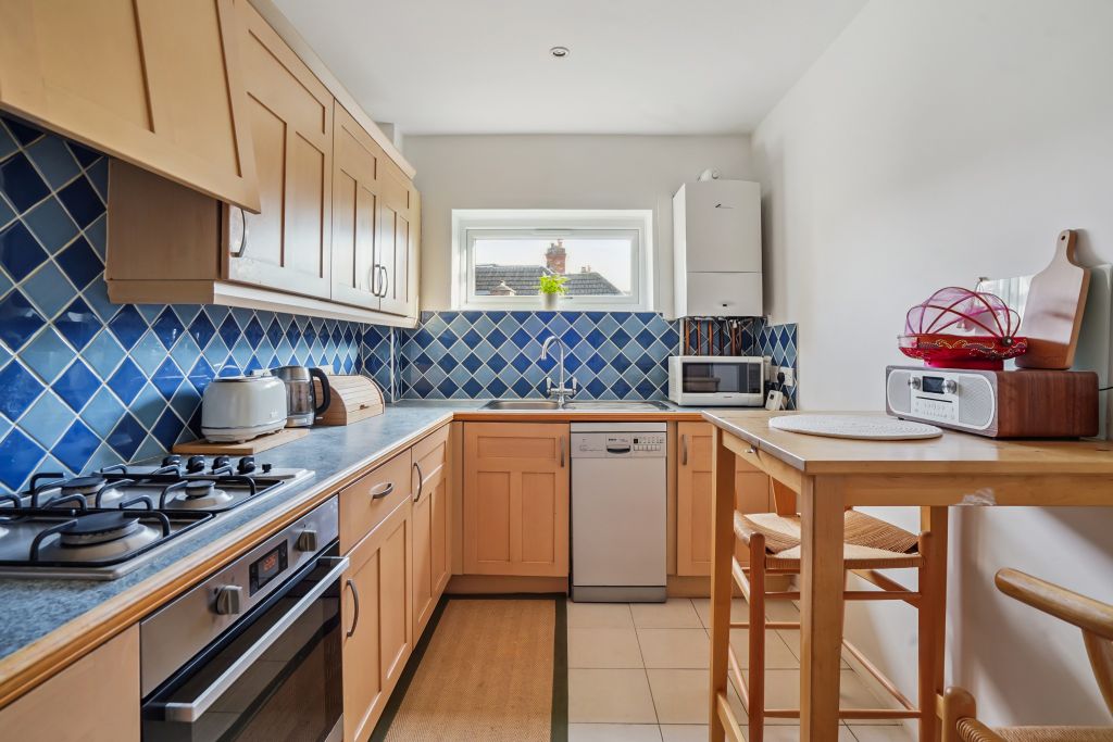 Property photo 3 of 11