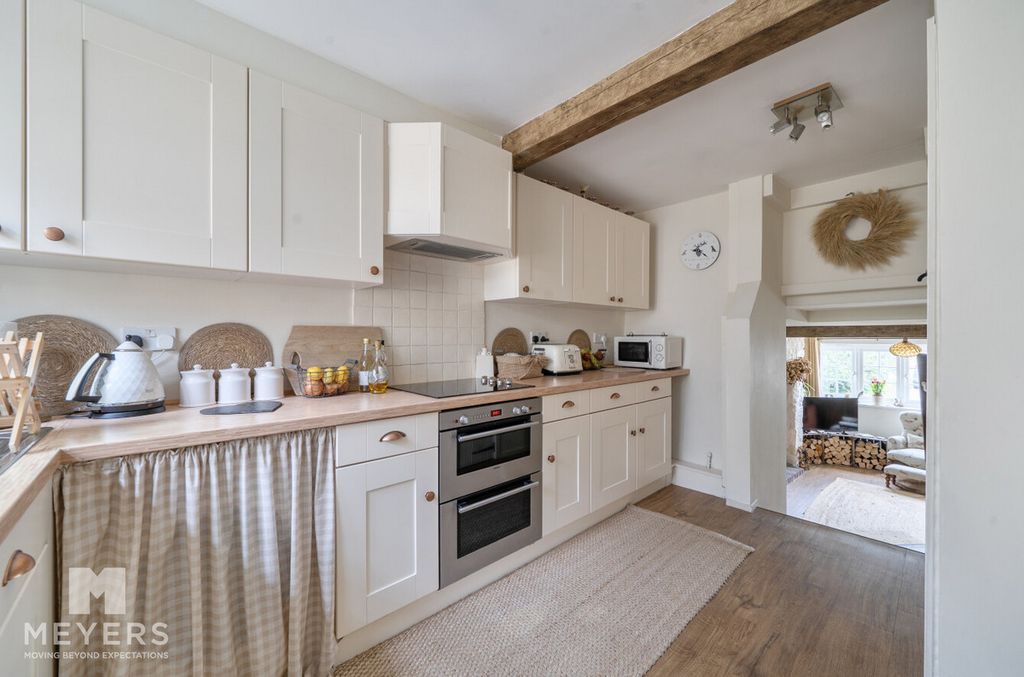 Property photo 3 of 13