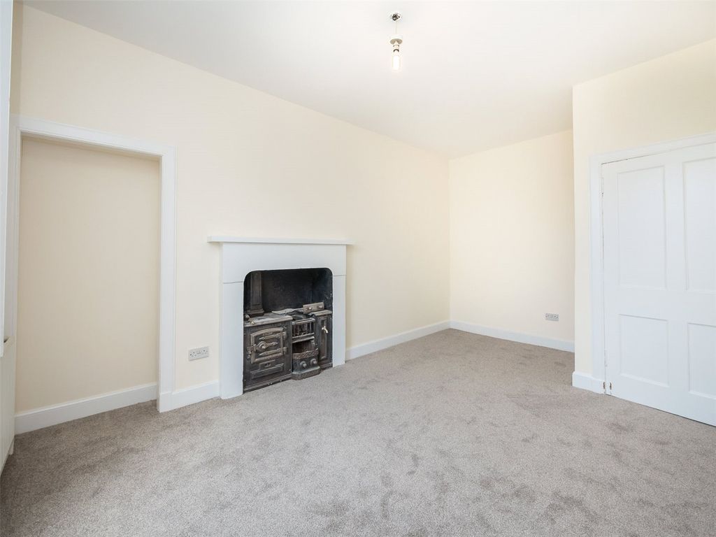 Property photo 3 of 13 Photo 3