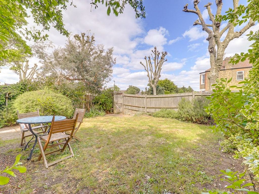 Property photo 3 of 10