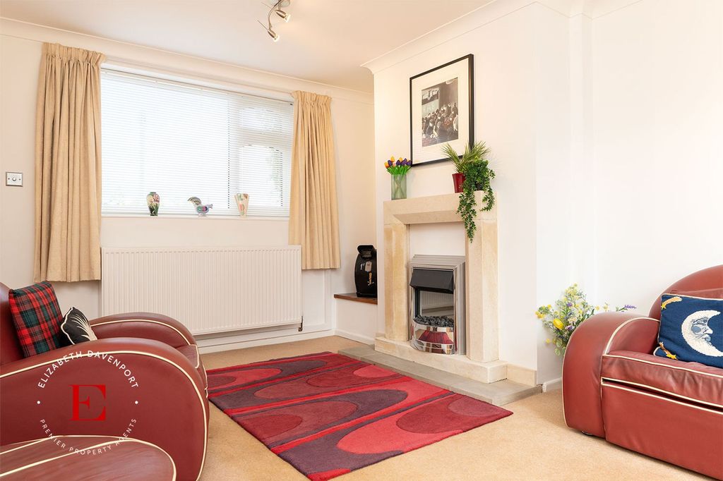 Property photo 3 of 32
