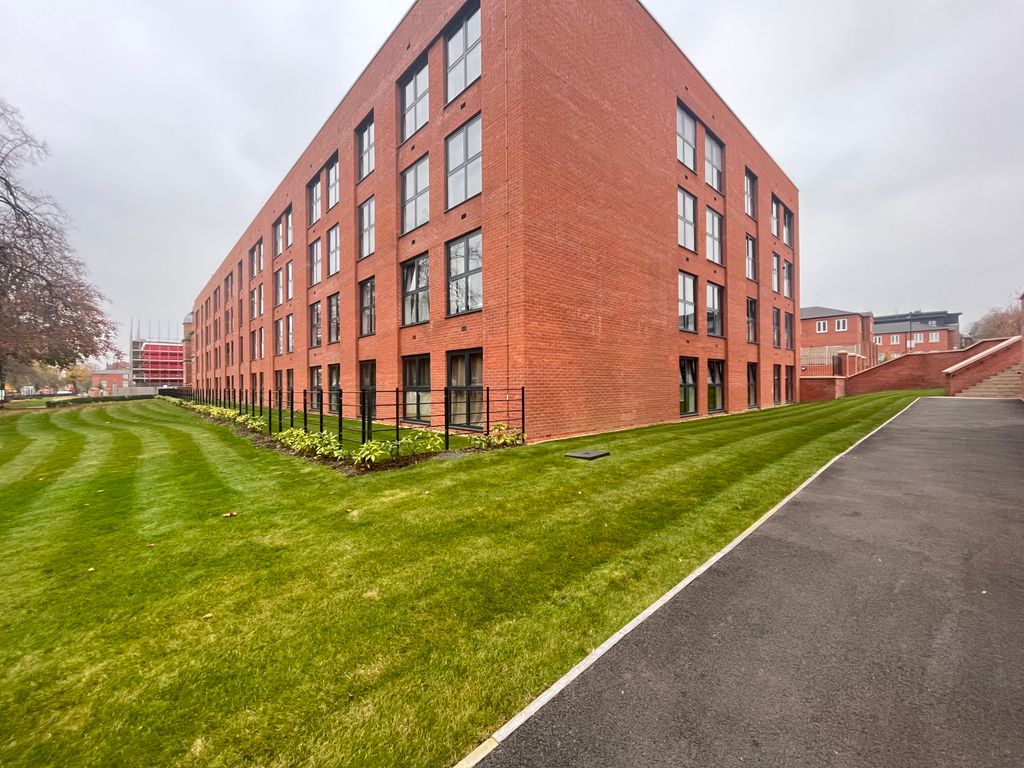 Property photo 1 of 11 Front