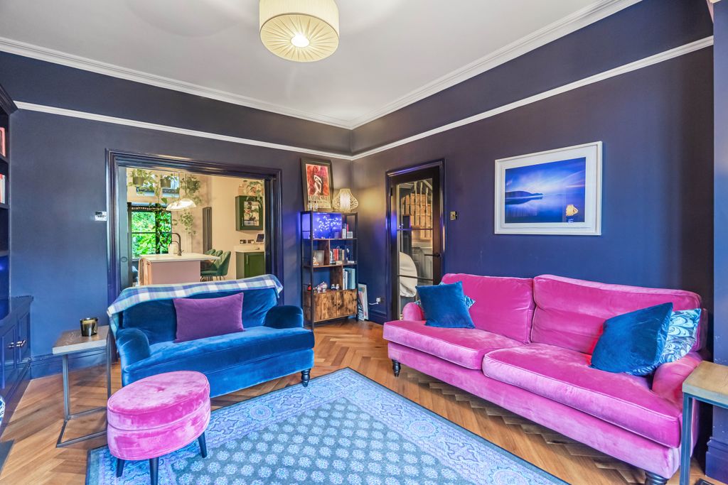 Property photo 3 of 20