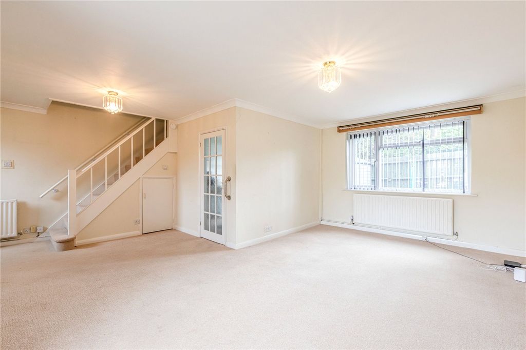 Property photo 2 of 16 Picture No. 13