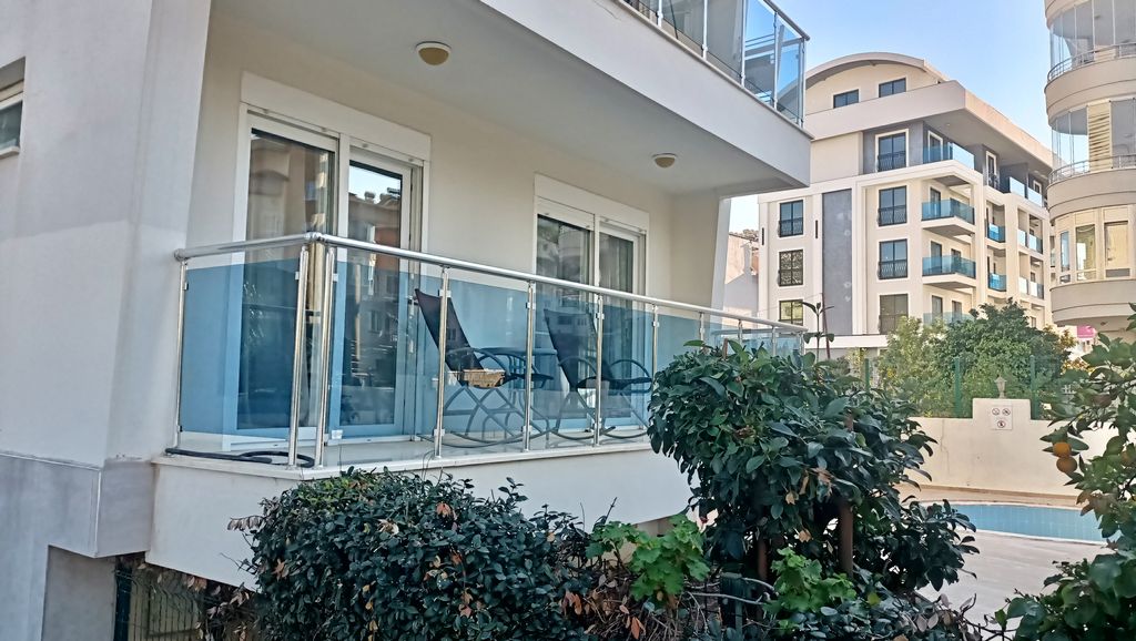 Property photo 2 of 19