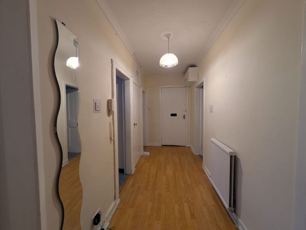 Property photo 2 of 13 Hallway
