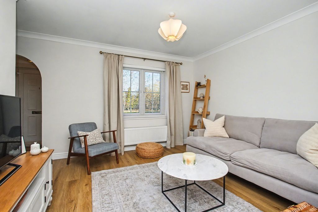 Property photo 2 of 13 Property Image 2