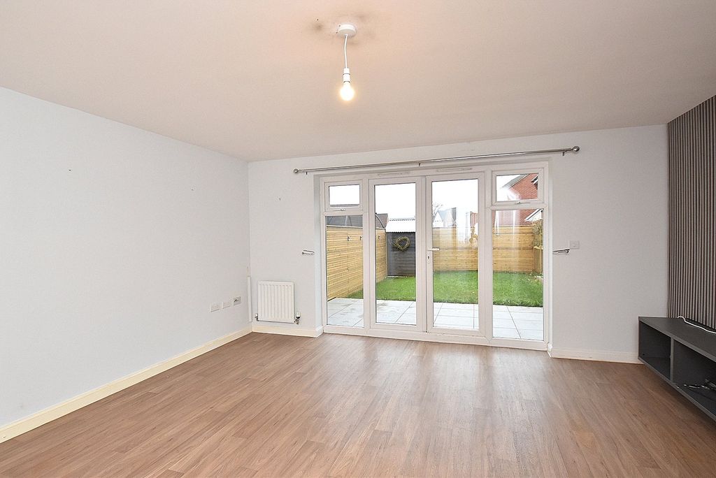 Property photo 3 of 10 Picture No. 04