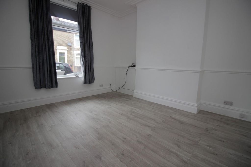 Property photo 2 of 8 Img_8530.Jpg