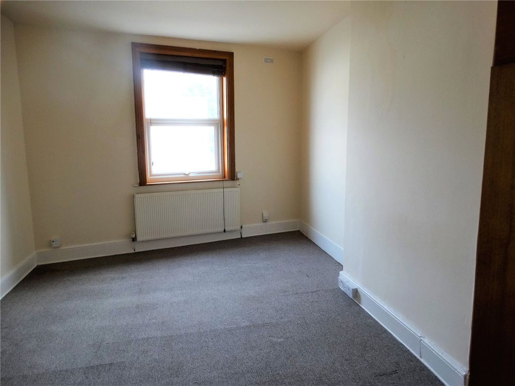 Property photo 2 of 6 Picture No. 02