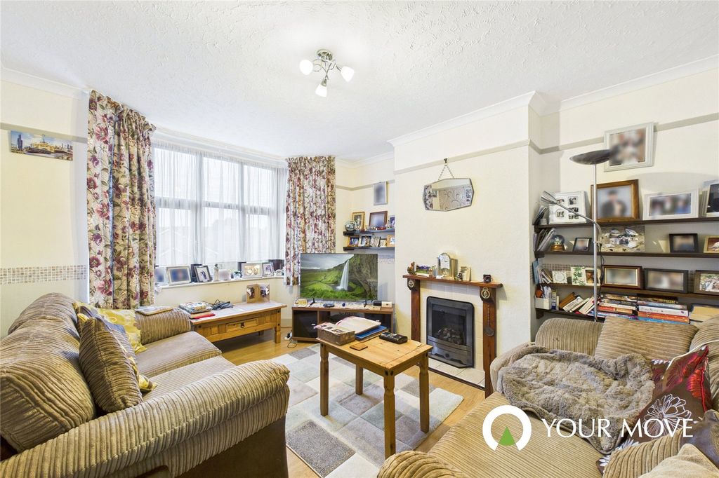 Property photo 2 of 17 Picture No. 03