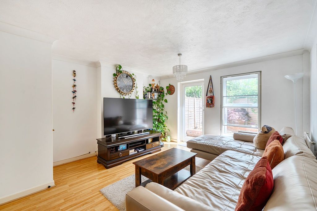 Property photo 3 of 19
