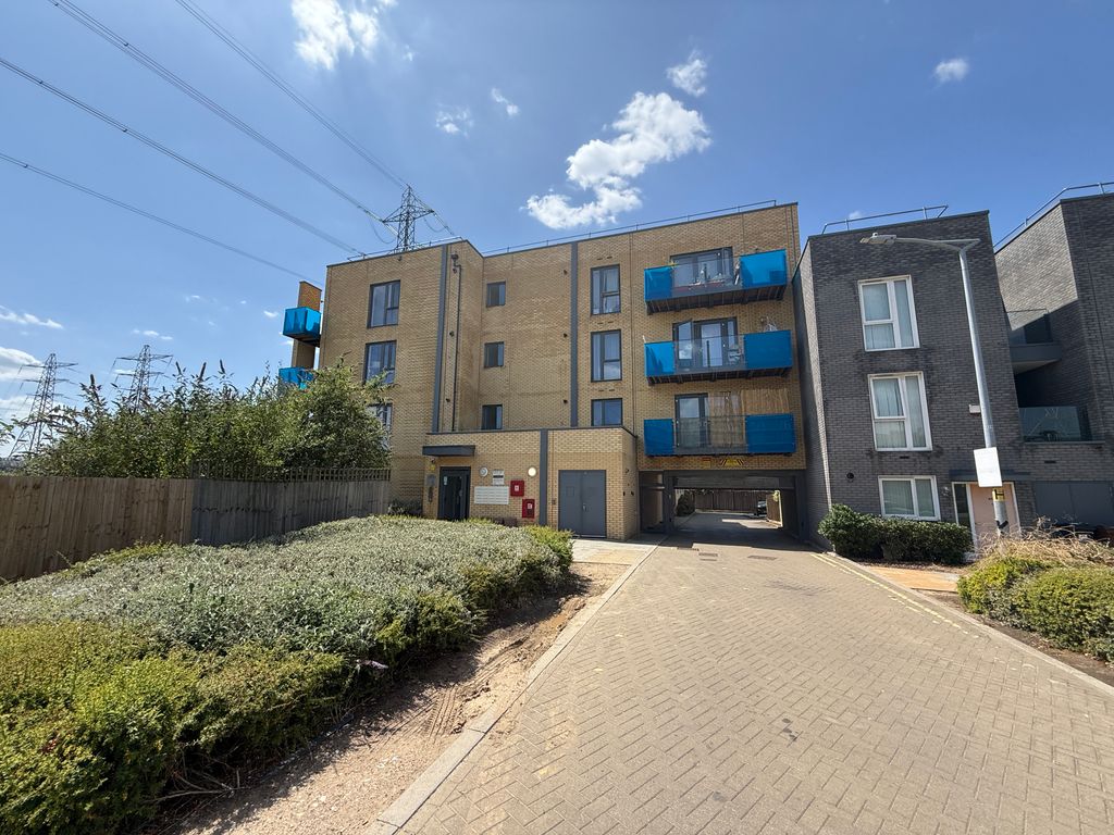 Property photo 1 of 9