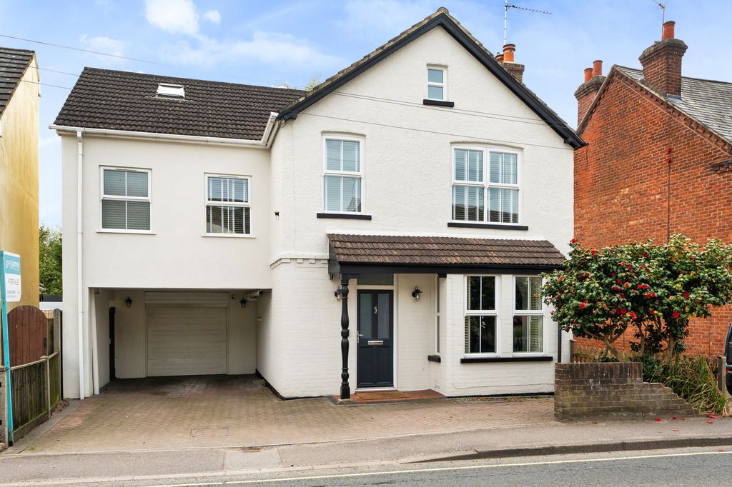 Property photo 1 of 24