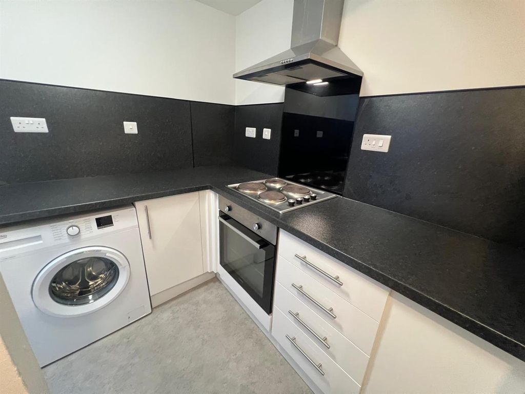 Property photo 3 of 5 Kitchen. .Jpg