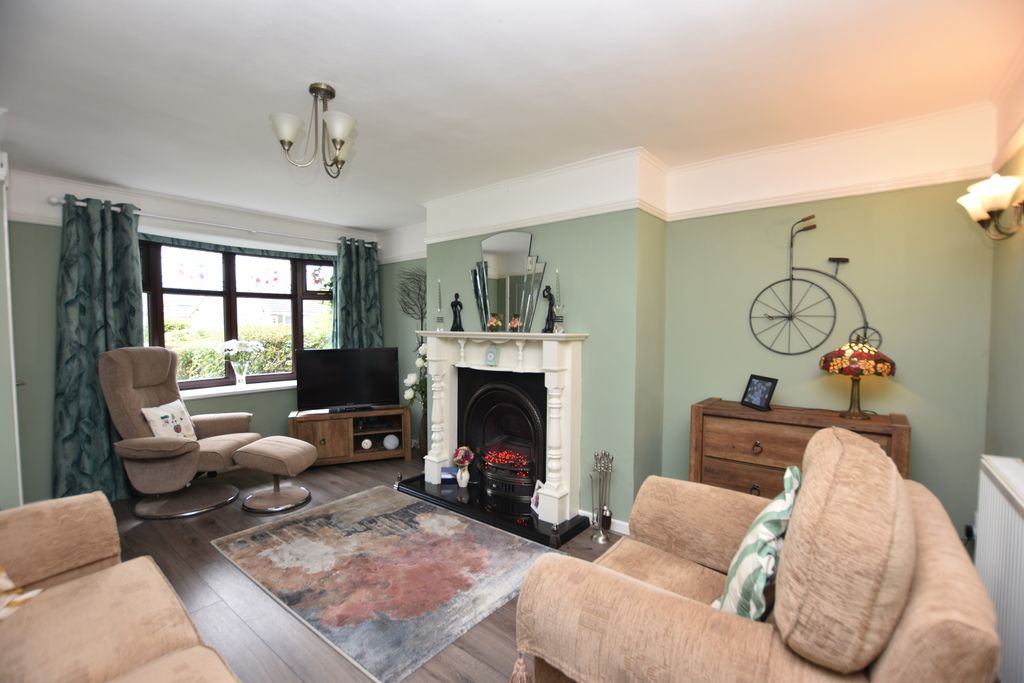 Property photo 2 of 23