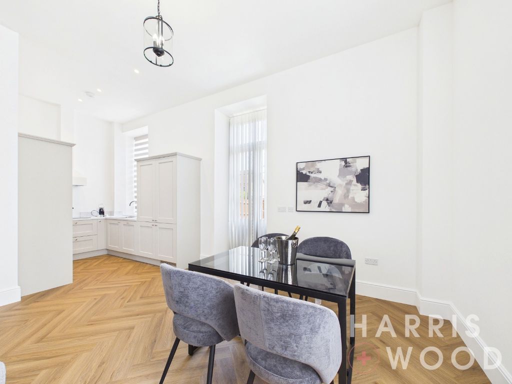 Property photo 3 of 31 5255835