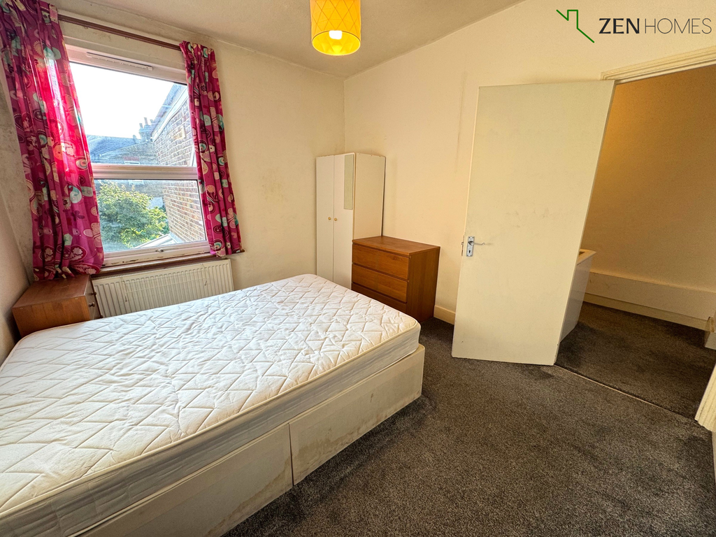 Property photo 1 of 4