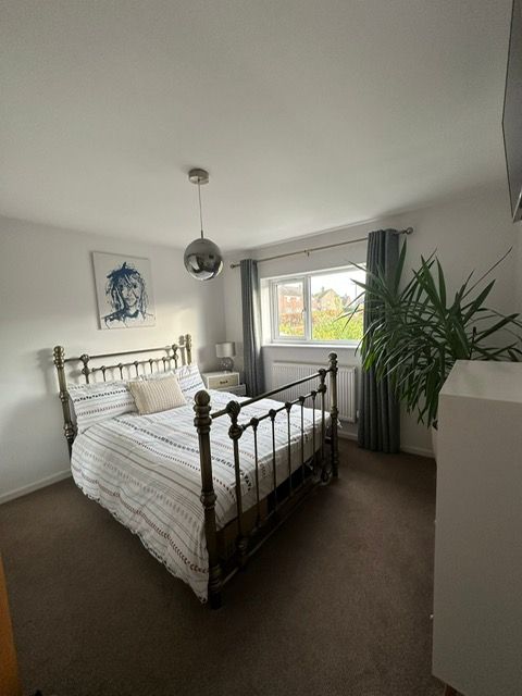 Property photo 2 of 28