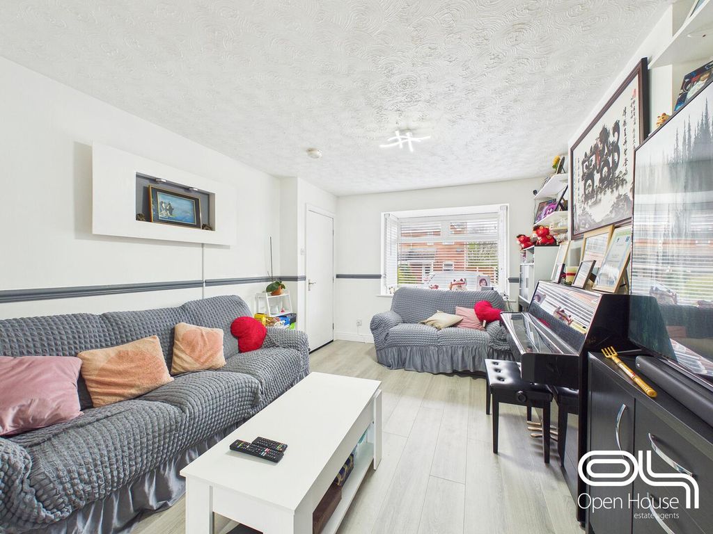 Property photo 2 of 17 Living Room