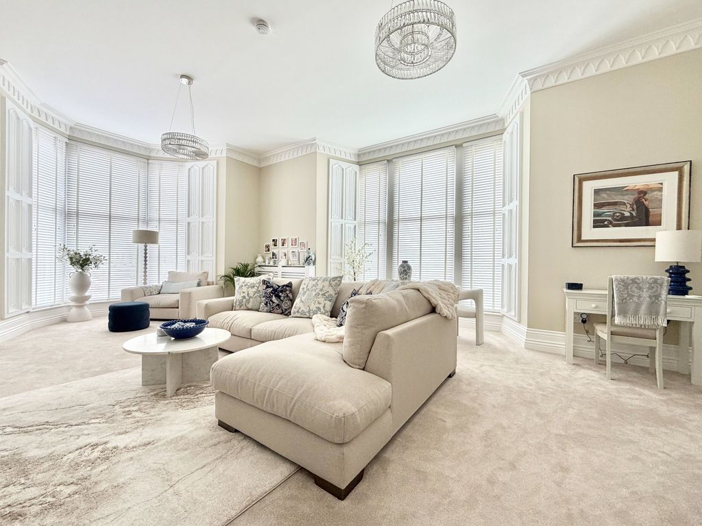 Property photo 2 of 38