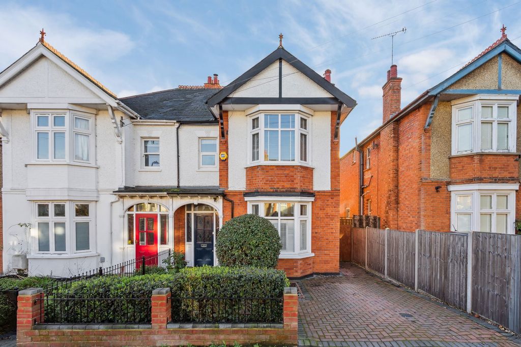 Property photo 1 of 22